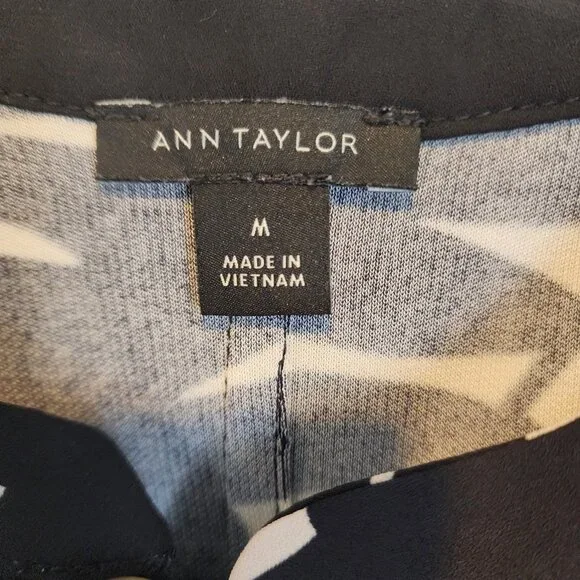 Ann Taylor Mixed Media Sleeveless Top, Size M, EUC - Picture 4 of 5